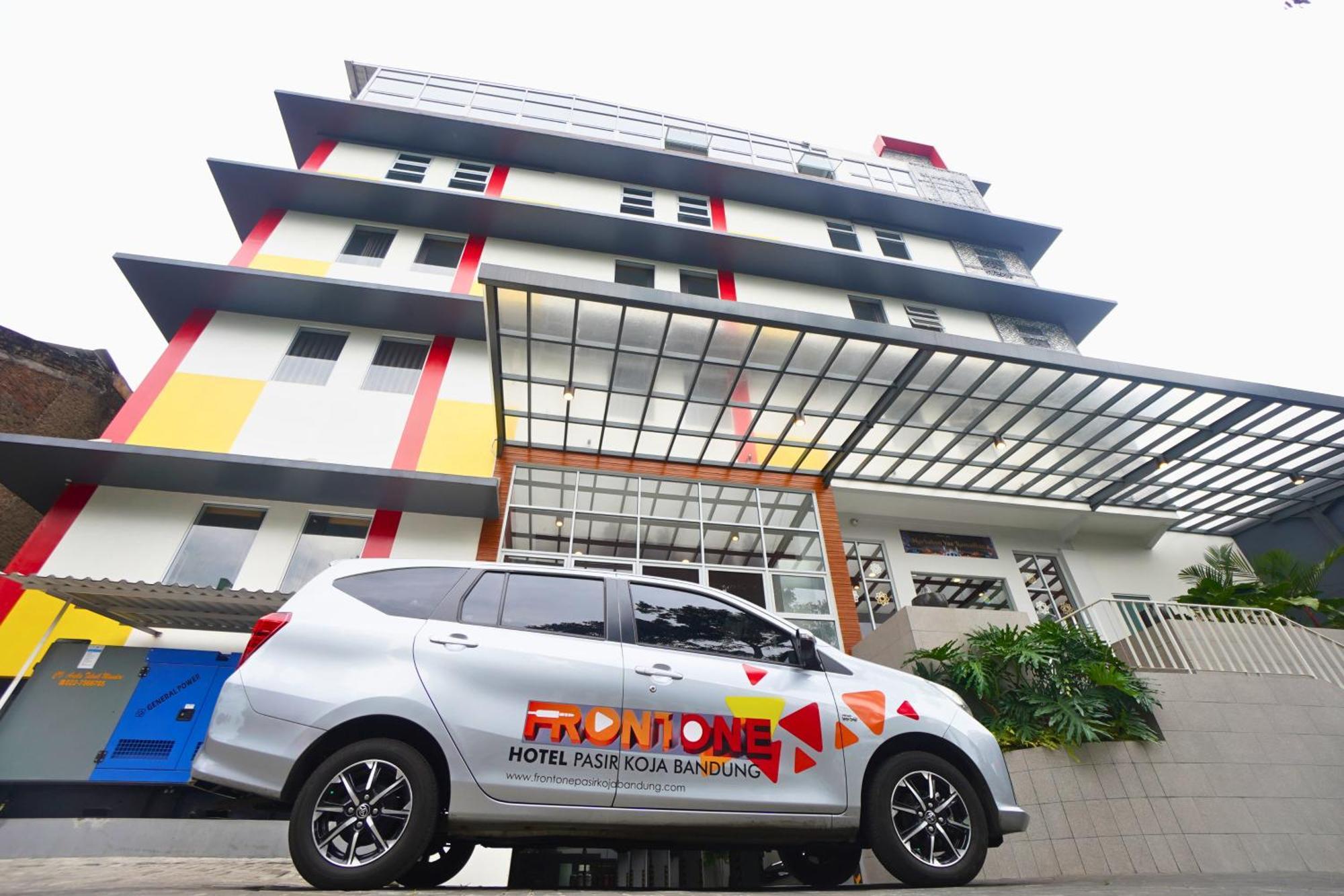 Front One Hotel Pasir Koja Bandung Exterior photo